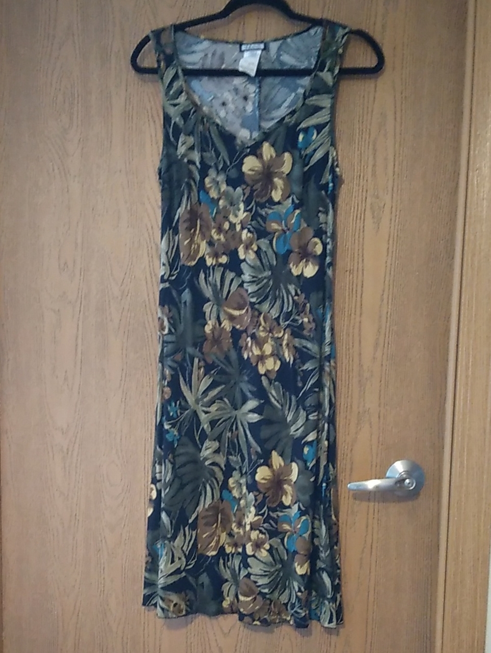 Vintage Believe... 90s Sleeveless Floral Midi Sheath Dress in Olive & Gold